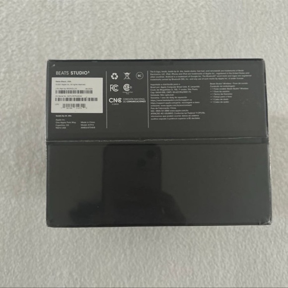 (NEW) Beats Studio 3 Wireless Noise Cancelling Matte Black Headphones - Picture 11 of 16